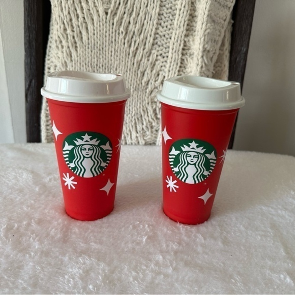 NWT Set of Starbucks Holiday Cups